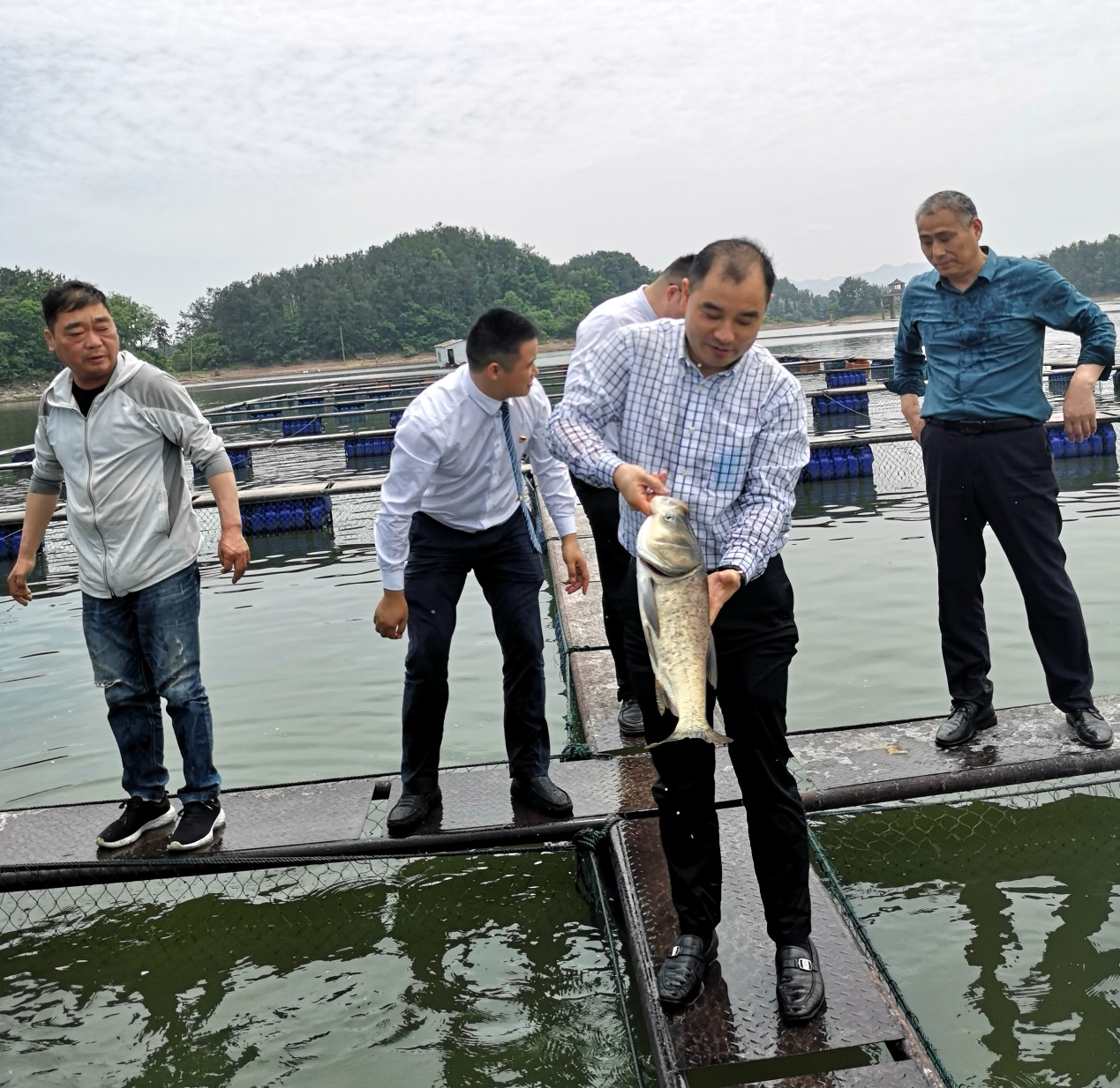 岸香国际控股集团莅临mgm美高梅考察指导